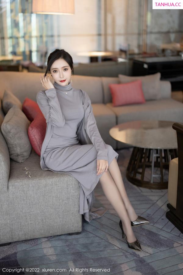 王馨瑶  [XiuRen]高清写真图 2022.10.21 No.5745 王馨瑶yanni 美腿丝袜第22张图片